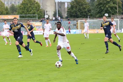 «Волинь» — «Металург» Донецьк 1:0: фото 1 з 9